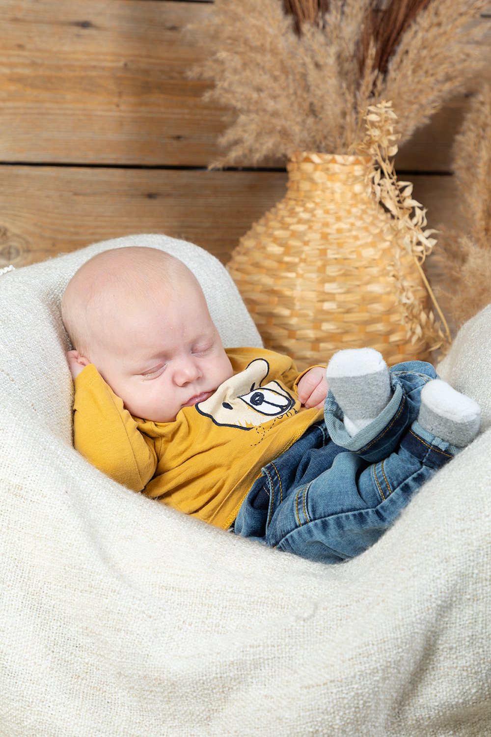 Die Magie der ersten Tage: Alles, was Sie über ein Newbornshooting in der Region Luzern wissen müssen - Galerie Bild 2 - Aregger Fotografie